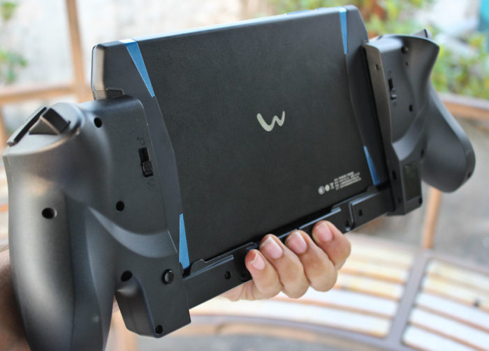 Wink Pax G1: 8-инчов геймърски таблет с интересен геймпад