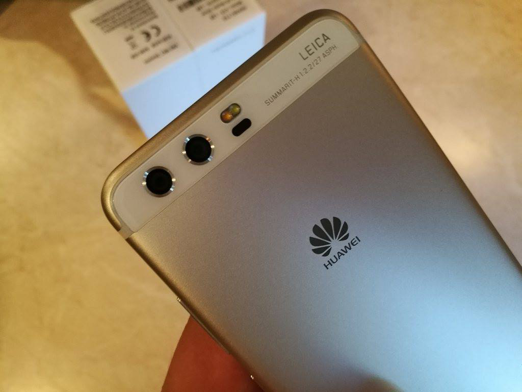 Ревю на Huawei P10: флагманът с двойна камера, който снима по-добре от iPhone