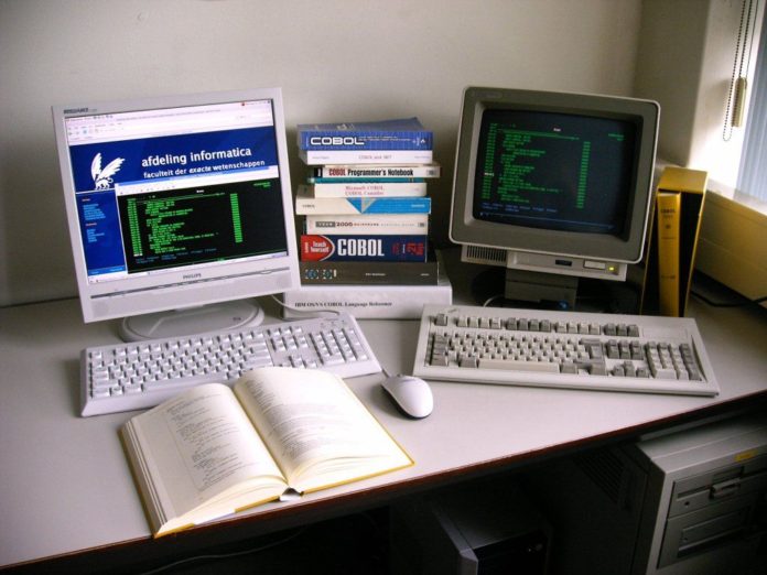 COBOL Cowboys 75-годишен програмист върти компания по обслужване на компютърни системи на COBOL