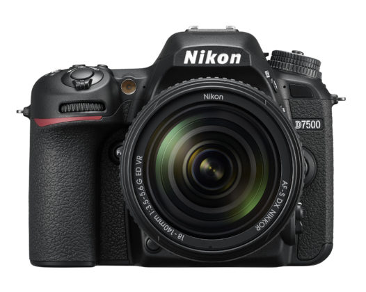 Nikon представя новия модел D7500
