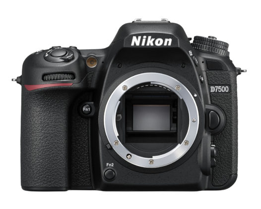 Nikon представя новия модел D7500