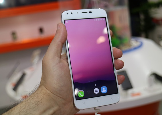 Oukitel U22: евтин смартфон с две двойни камери, но без LTE