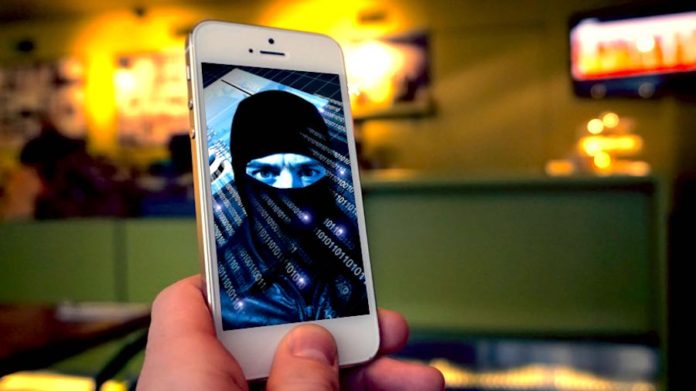 phone-hacking-using-movement Престъпниците могат да използват смартфона Ви за извършване на незаконни плащания