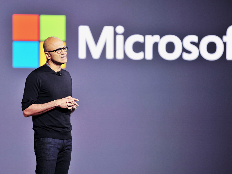 Сатя Надела съобщи, че Microsoft ще произвежда необичайни нови смартфони