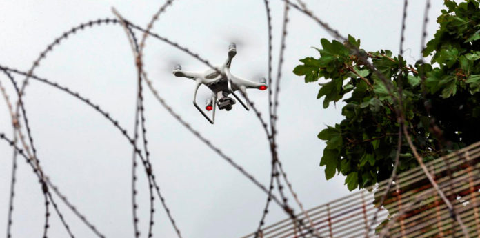 Sky Fence Британски затвор първи в света постави електронна бариера срещу дронове