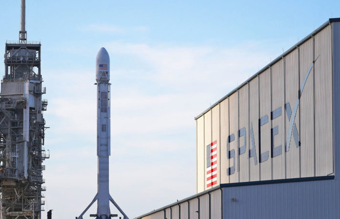 SpaceX11 SpaceX създава спътникова мрежа с висока пропускателна способност и закъснение 25 ms