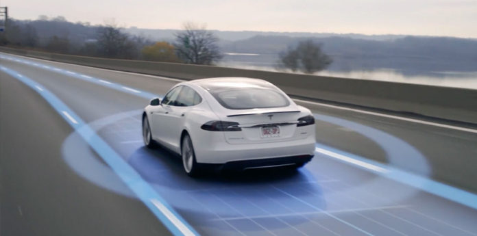Tesla Tesla заплашва бизнеса на застрахователните компании