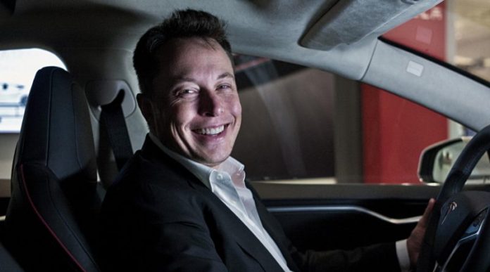 Tesla1 Специалистите на Faraday Future масово преминават в Tesla
