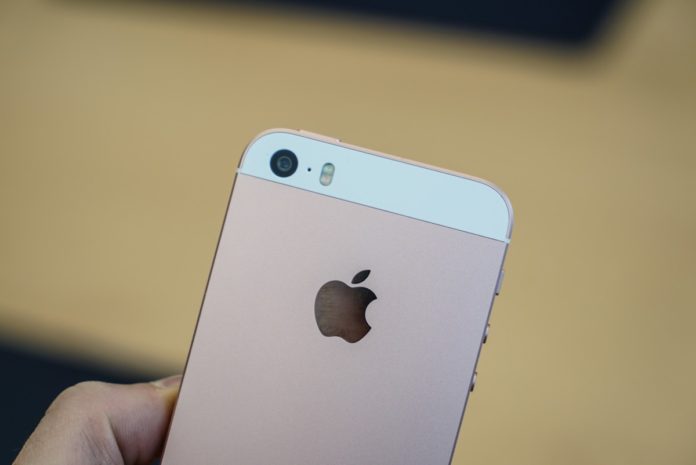 iphone-se Deutsche Bank публикува рейтинга с държави, където iPhone 7 е най-скъп