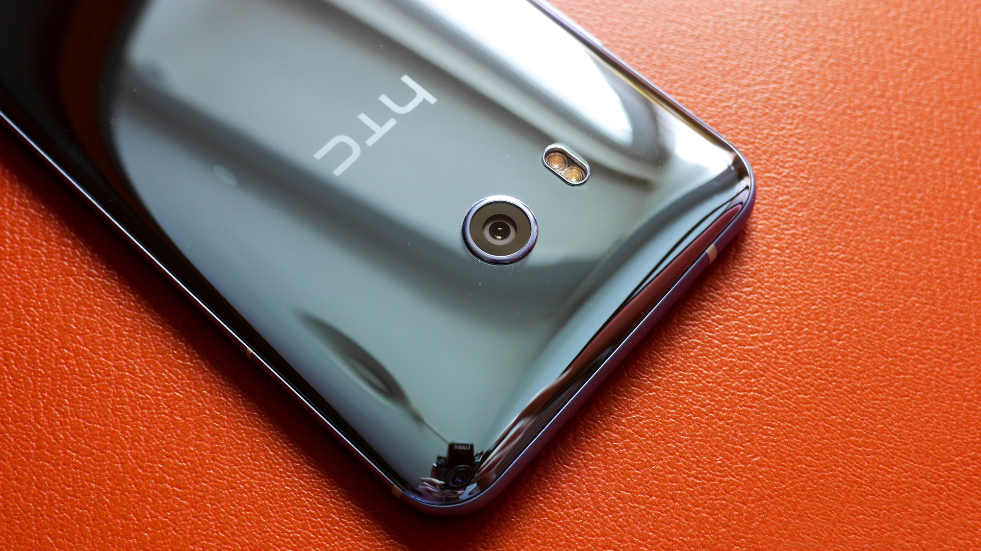 Ревю на HTC U11: нов опит за „най-добър флагман“