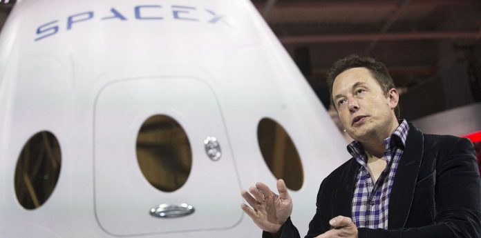 EM SpaceX ще строи център за възстановяване на кацналите ракети