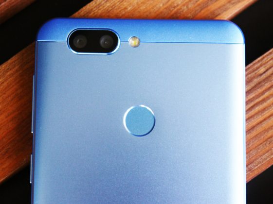 Стартираха продажбите на мощния и евтин смартфон Elephone P8 mini