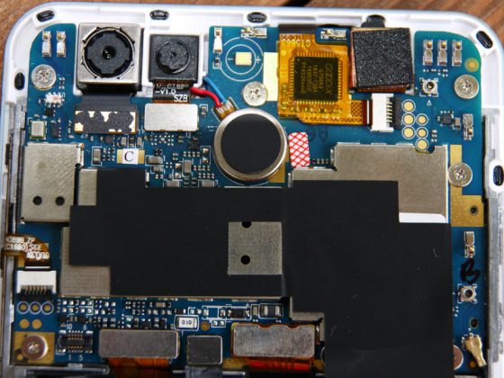 Стартираха продажбите на мощния и евтин смартфон Elephone P8 mini