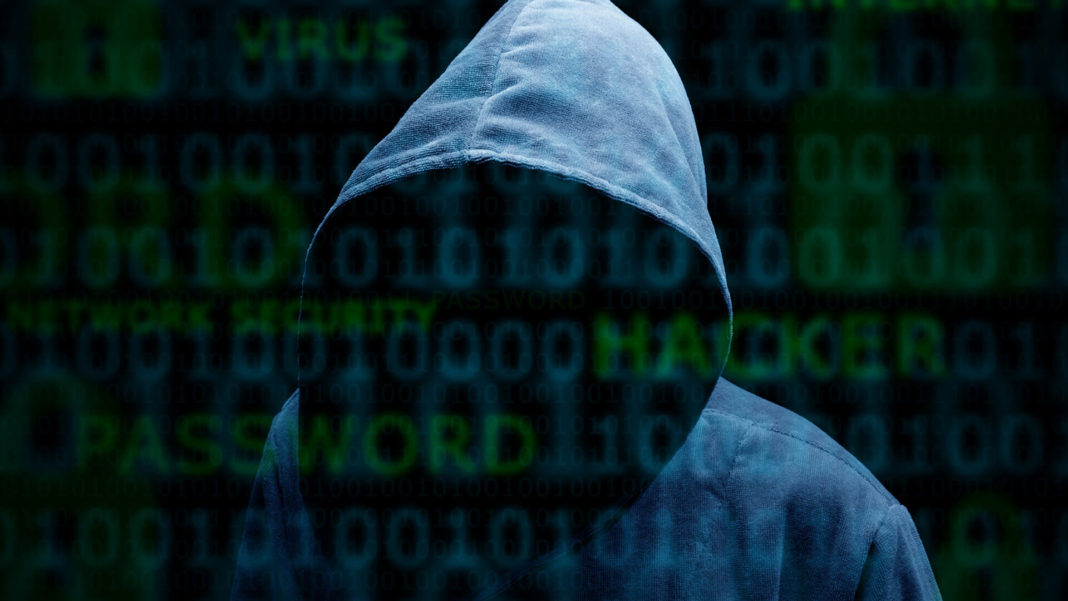 hacker-privacy-security Арестуваха хакери, накарали банкомати да разпръскват безконтролно пари