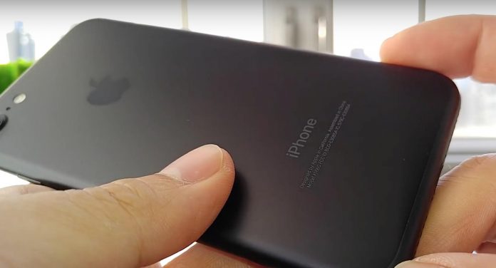 teens Американските тинейджъри печелят по $20 000, ремонтирайки iPhone по време на ваканцията