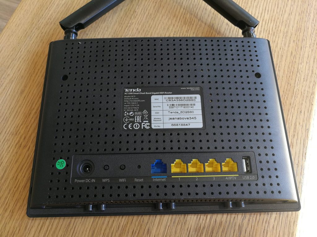 Ревю на безжичните рутери Tenda AC9 и N300 VoIP GPON