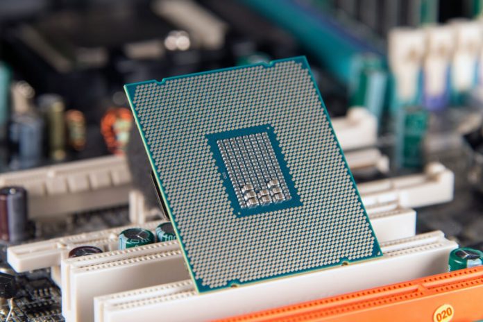 Coffee Lake 1 Излязоха спецификациите на 6-ядрените процесори Intel Coffee Lake