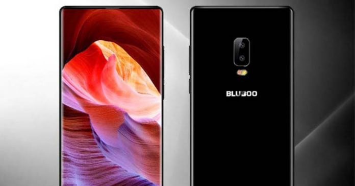 Безрамковият смартфон Bluboo S2 ще получи четири камери