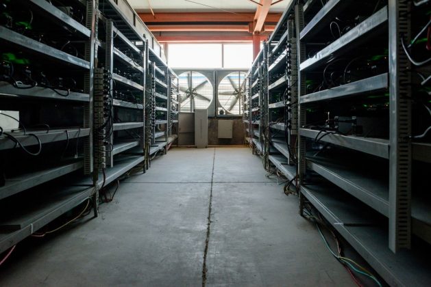 Ето как изглежда една от най-големите биткойн ферми в света