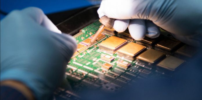 RAD5545 Нов компютър за работа в космически условия