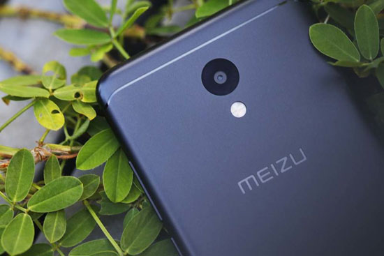 Реални снимки на Meizu M6