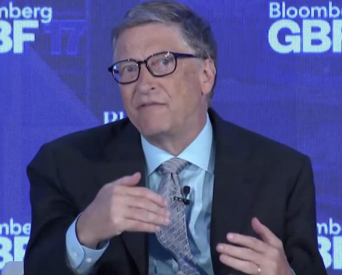 billgatesbloomberg Бил Гейтс: ако можех да се върна в миналото, бих се отказал от Ctrl + Alt + Delete