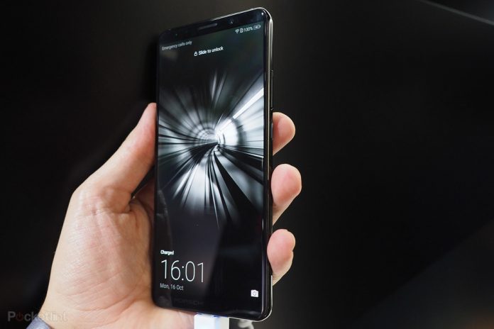 Porsche и Huawei представиха смартфон по-скъп от новия iPhone X