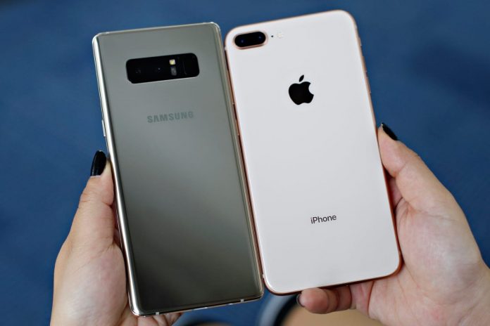 Топ-10 на най-популярните смартфони в началото на месец октомври