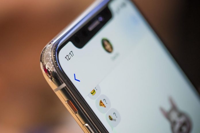 Безрамковият iPhone X има големи проблеми с външните приложения
