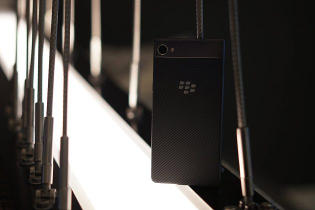 Анонс на BlackBerry Motion – мощен и стилен водоустойчив смартфон