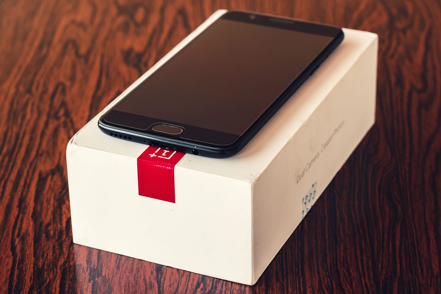 OnePlus създаде нов флагман, който отново ще стане най-мощният в света
