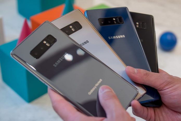 Samsung-Galaxy-Note-8 Топ-10 на най-популярните смартфони за първата половина на месец октомври