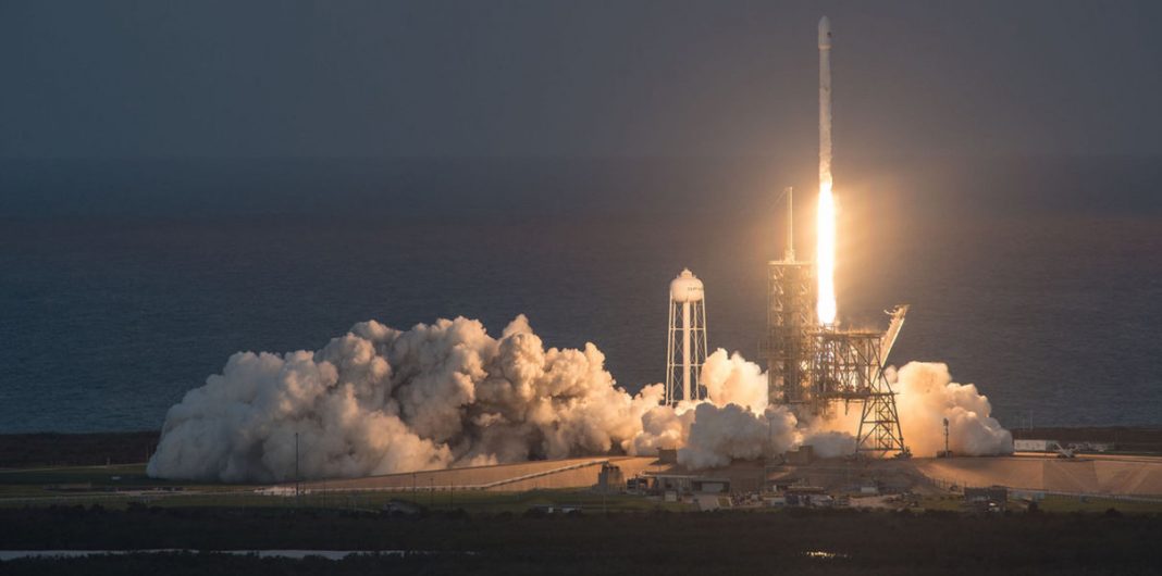 Falcon NASA ще разреши използването на вече летяла ракета до МКС