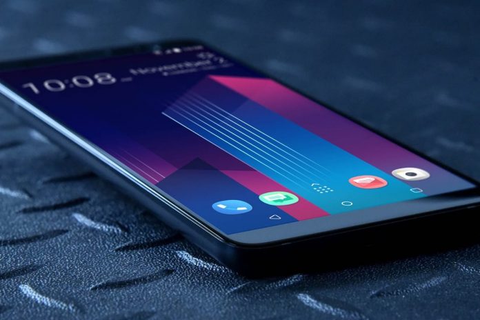HTC-U11-6 HTC Ocean Harmony: безрамков HTC U11+ с по-ниска цена