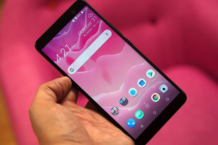 HTC-U11-Anons-00 Анонс на HTC U11+: безрамков флагман с Android 8.0 Oreo, който всички ще искат да закупят