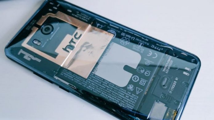 HTC-U11-Plus-translucent-6 HTC U11 Plus ще бъде първият смартфон с прозрачен корпус