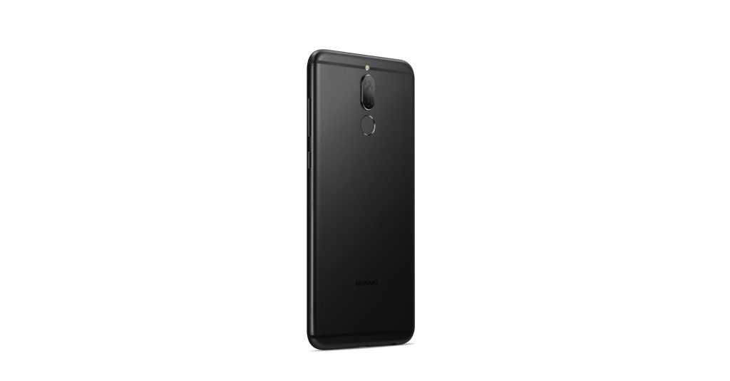 Снимай празниците на воля с цели 4 камери с  Huawei Mate 10 Lite