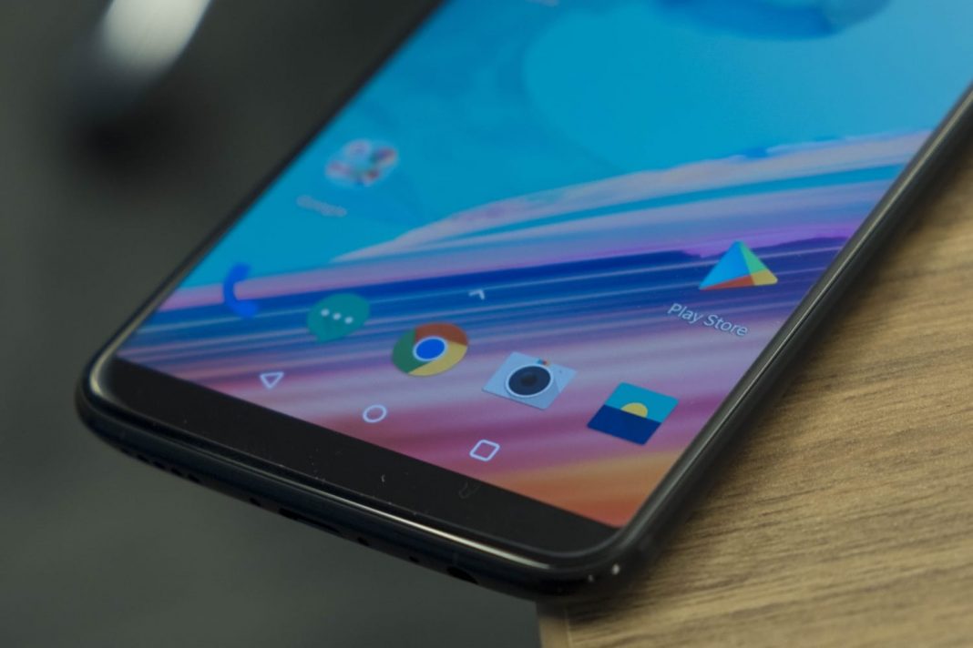 Ulefone-Power-3-5 Ulefone Power 3 – безрамков смартфон с Android 8.1 Oreo и рекордна автономност