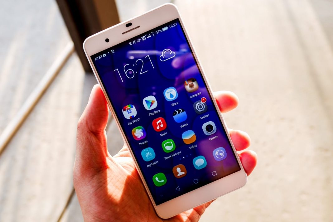 h1 Нова версия на отличния смартфон Huawei Honor Play 6