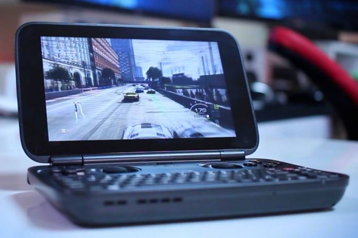 GPD-Win-2-52 На геймърския смартфон GPD Win 2 стартираха GTA V, NFC: Rivals и други интересни игри