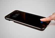 Synaptics започна масовото производство на вграден в екрана скенер за пръстови отпечатъци