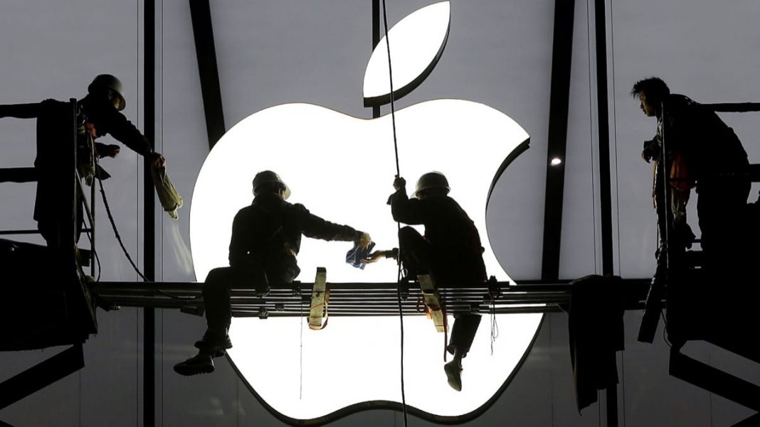 Apple-Money-iPhone-2 Сумата, която Apple ще трябва да заплати за своята грешка ще се окаже твърде изненадваща