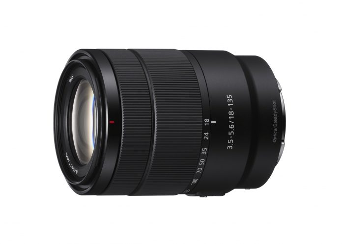 SEL18135_A_EU09_small Sony представи 18-135мм F3.5-5.6 OSS обектив с E-байонет