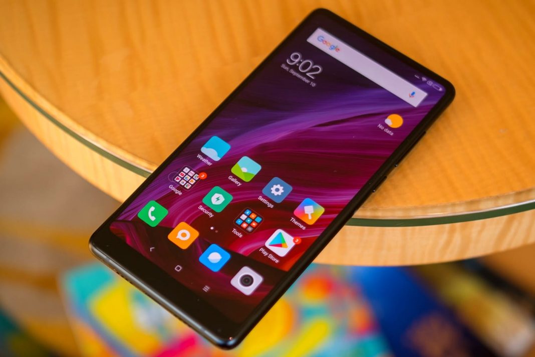 Xiaomi-Mi-Mix-2S-2 Xiaomi Mi Mix 2s е първият смартфон с най-мощния в света мобилен процесор