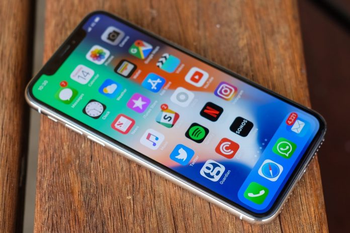 Apple-iPhone-2018-42 Новият iPhone 9 ще се окаже в дефицит при старта на продажбите