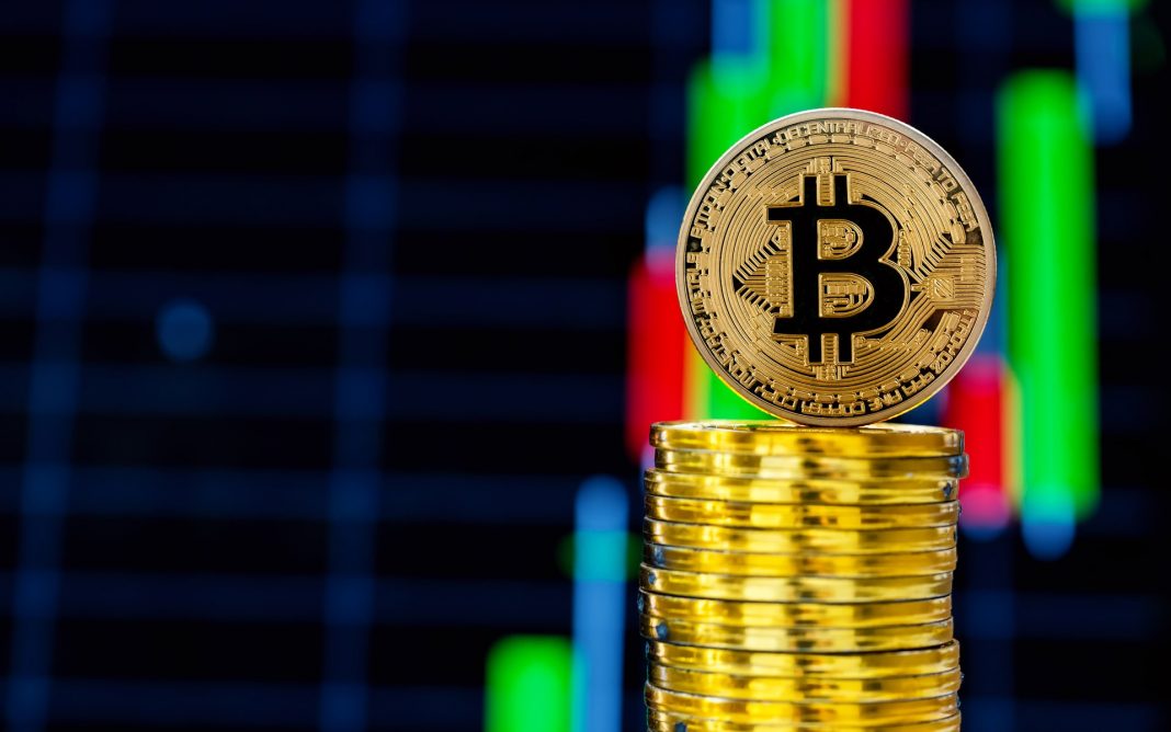 BTC Цената на биткойна отново прехвърли $10 000