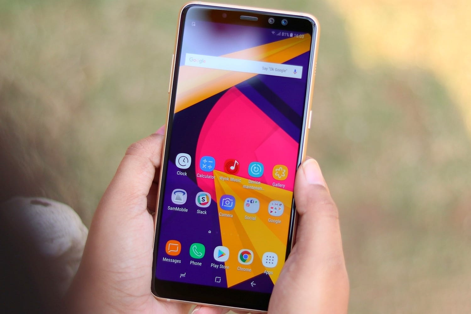 Samsung Galaxy J3 Star и Galaxy J7 Star: два нови смартфона с NFC и достъпна цена