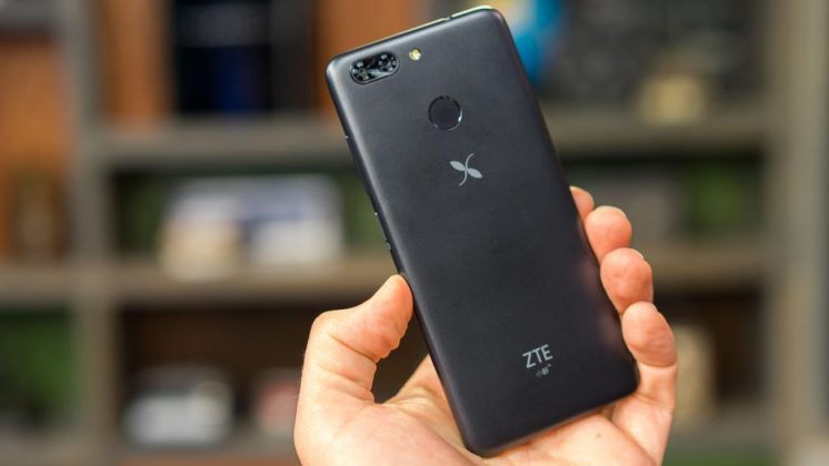MWC 2018: ZTE представи смартфоните Blade V9 и V9 Vita с 18:9 дисплей и двойна камера