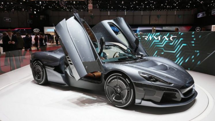 Всичките 150 електромобила Rimac C_Two с цена по 