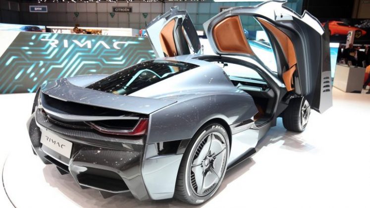 Всичките 150 електромобила Rimac C_Two с цена по 